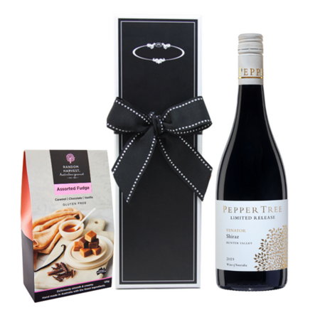 Delícia de vinho tinto e calda de chocolate