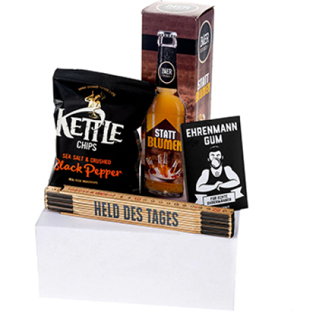 Lanches e cerveja para presente do herói